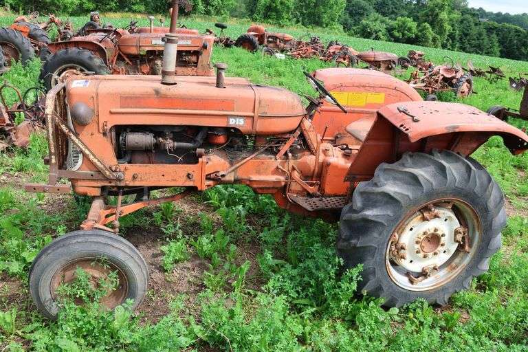 ALLIS CHALMERS D15 TRACTOR