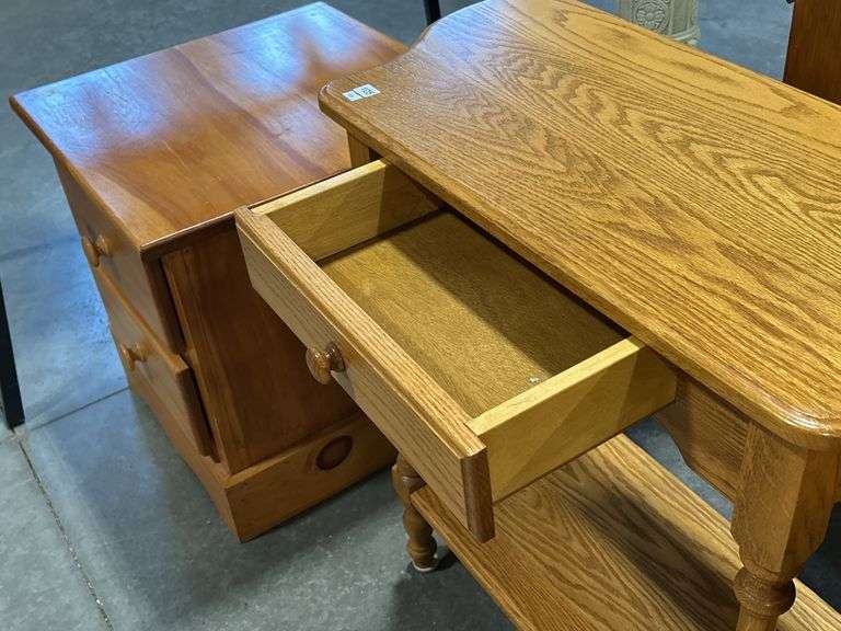 OAK HALL TABLE - 32"X14"X30"