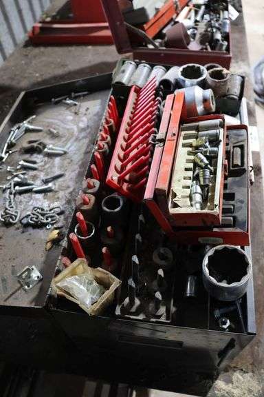 STANLEY TOOLBOX & CONTENTS