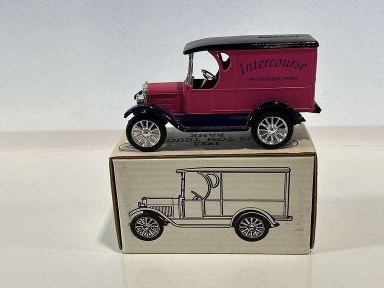 ERTL INTERCOURSE 1923 1/2 TON TRUCK BANK - 1/25