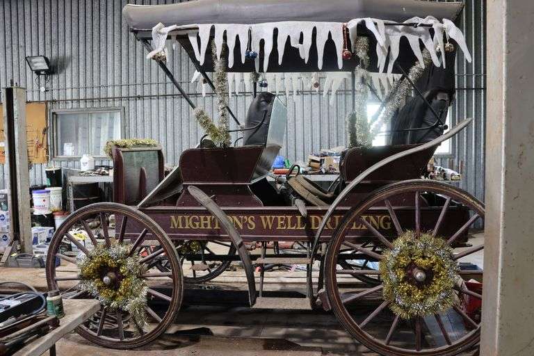 4 SEAT HORSE BUGGY