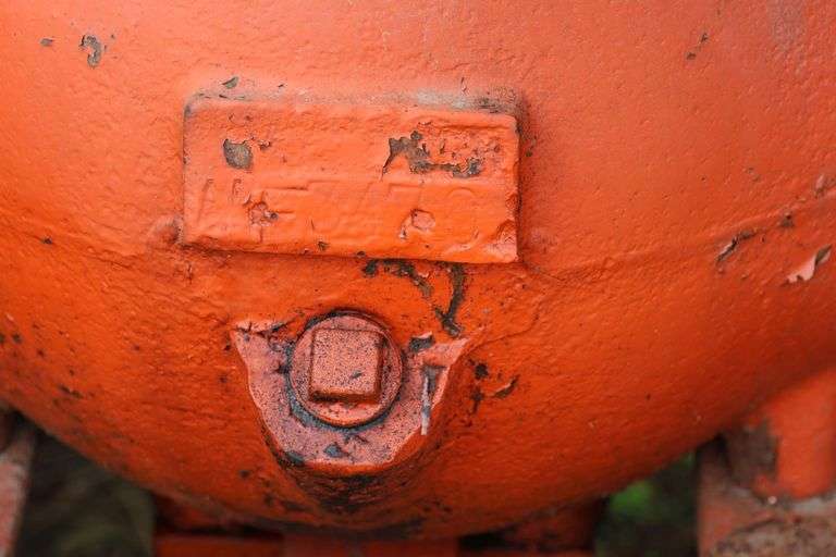 ALLIS CHALMERS 'WF' TRACTOR