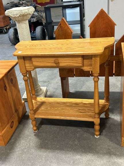 OAK HALL TABLE - 32"X14"X30"