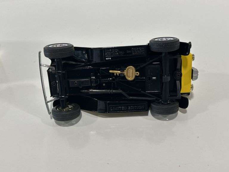 DEIST SAFETY FORD MODEL A TRUCK BANK - 1/25