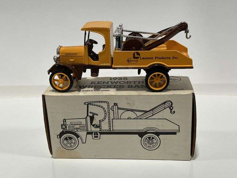 ERTL LAWSON PRODUCTS 1925 KENWORTH WRECKER BANK - 1/30