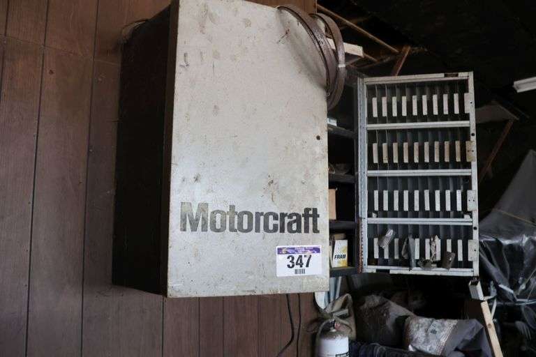WALL TOOL CABINET & CONTENTS