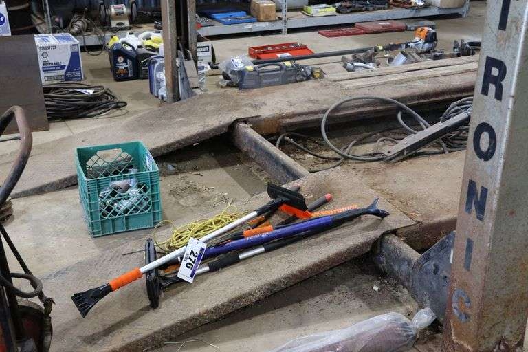 WHEEL TRONIC 4 POST HOIST