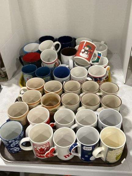 LARGE GROUP OF MUGS