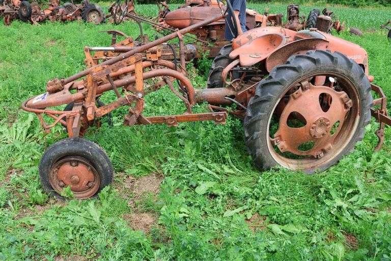 ALLIS CHALMERS 'G' TRACTOR