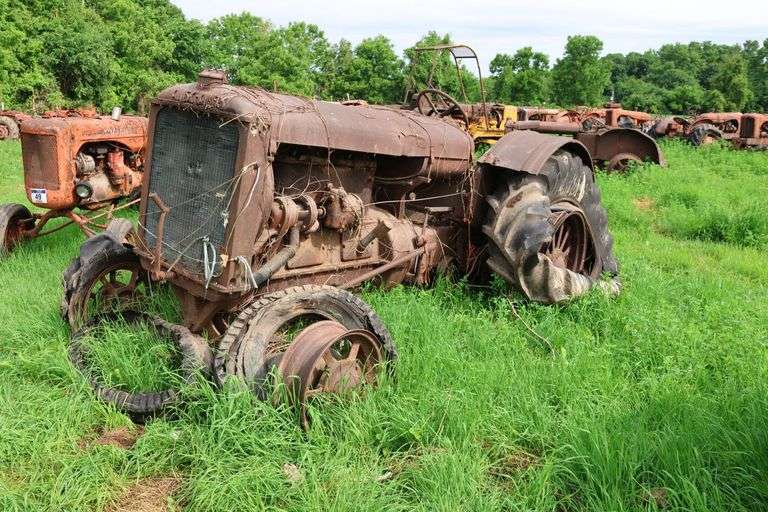 ALLIS CHALMERS E 20-35 TRACTOR