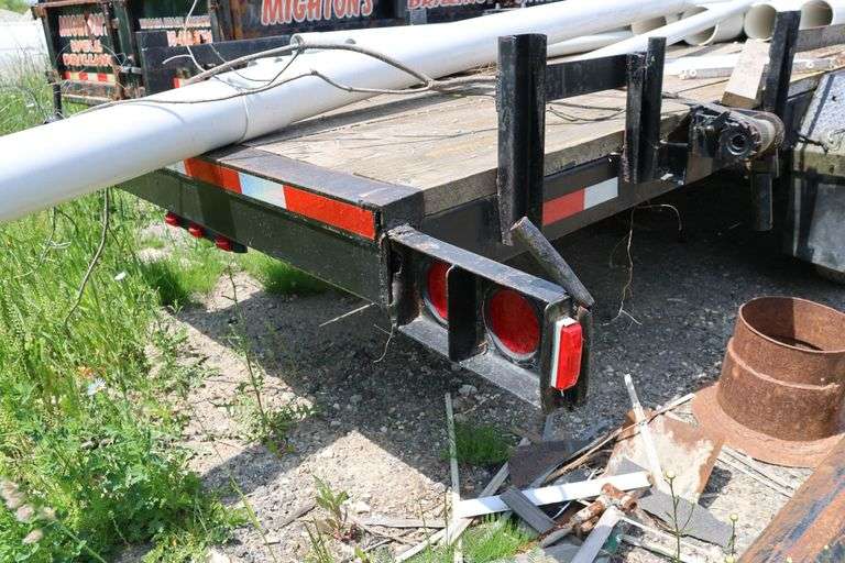 1977 HOMEBUILT TANDEM AXLE 20' PIPE TRAILER