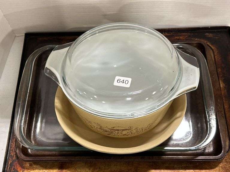 PYREX CASSEROLE DISH, PIE PLATE, BAKING SHEET & DISH