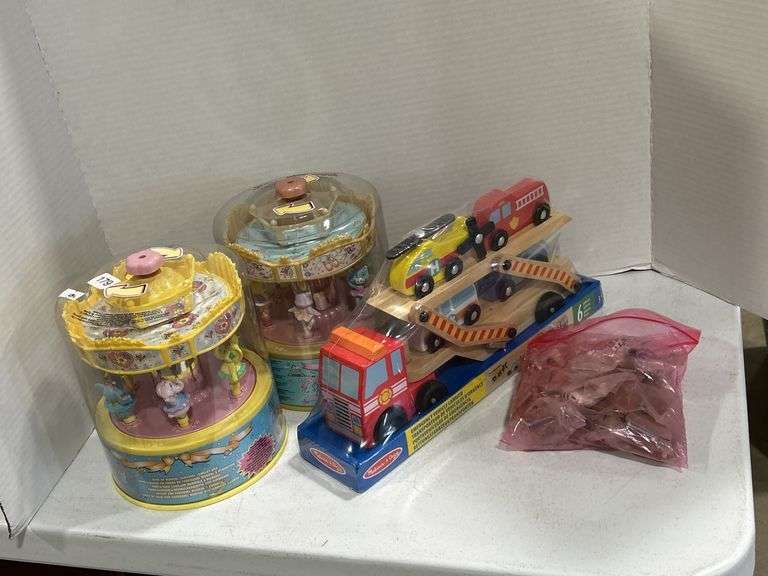 2 MUSIC N' MOTION CAROUSELS, MELISSA & DOUG VEHICLE CARRIER & RICHELIEU ANIMAL FIGURINES