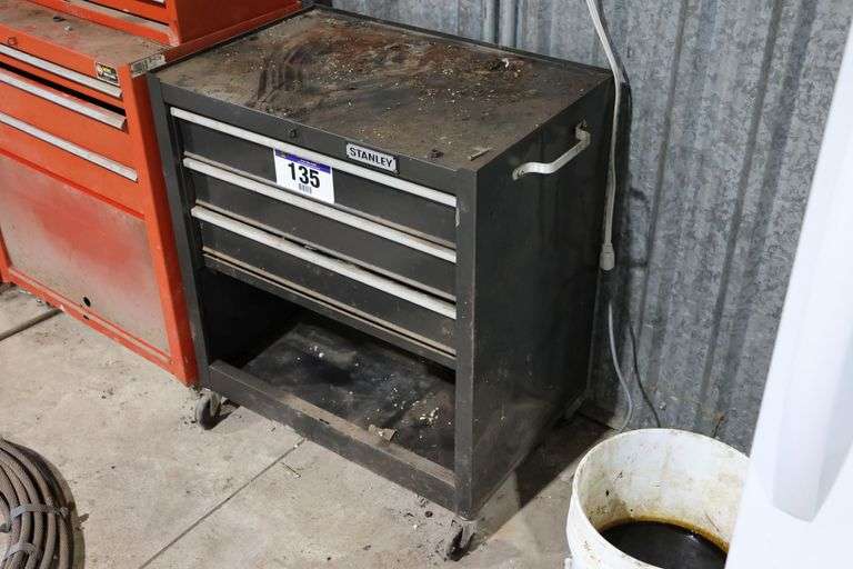 STANLEY ROLLING TOOL CART & CONTENTS