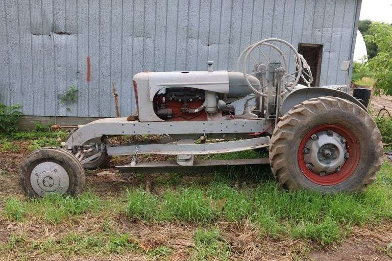 ALLIS CHALMERS 'WC' SPEED PATROL GRADER TRACTOR