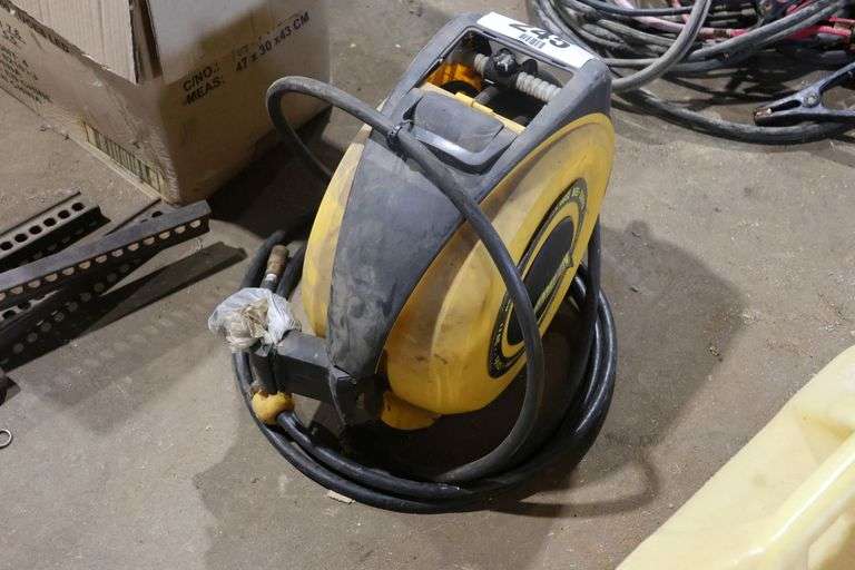 CHAMPION 50' AUTO RETRACTABLE AIR HOSE REEL - 250 PSI