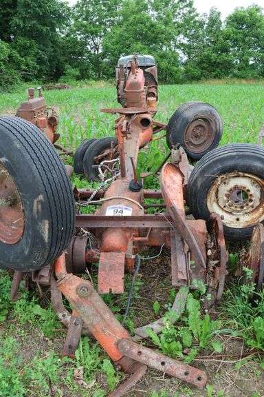 ALLIS CHALMERS TRACTOR FRAME
