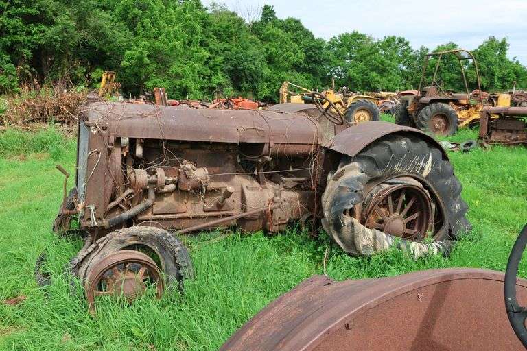 ALLIS CHALMERS E 20-35 TRACTOR