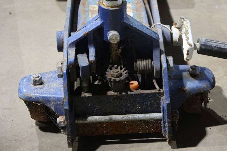 3 1/2 TON FLOOR JACK