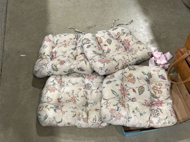 SEAT CUSHIONS & BAG