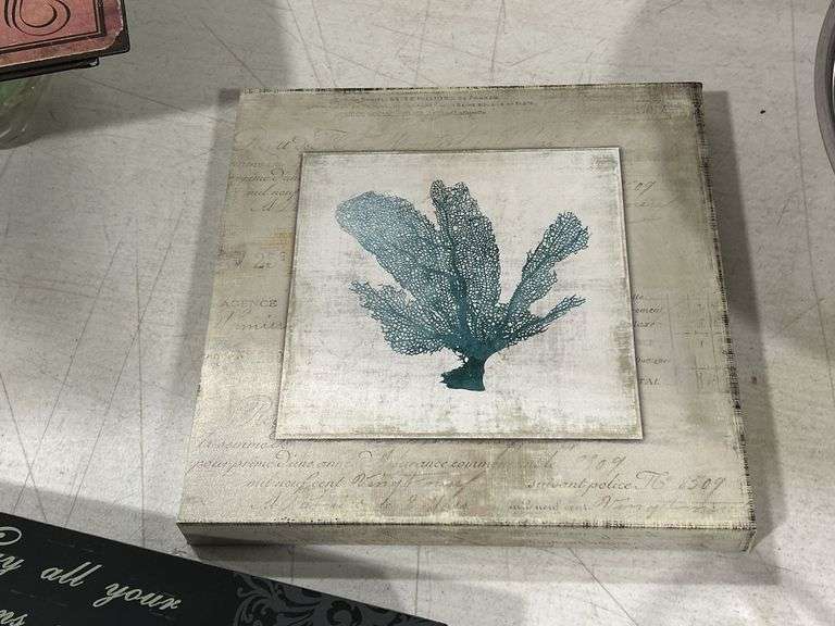 GROUP OF PICTURE FRAMES, WALL DECOR & PEPSI BOOSTER PLATE