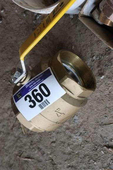 ASSORETED PIPE BALL VALVES