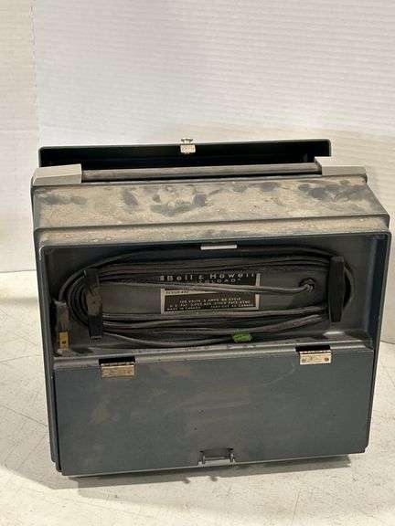 BELL & HOWELL 8MM MOVIE PROJECTOR