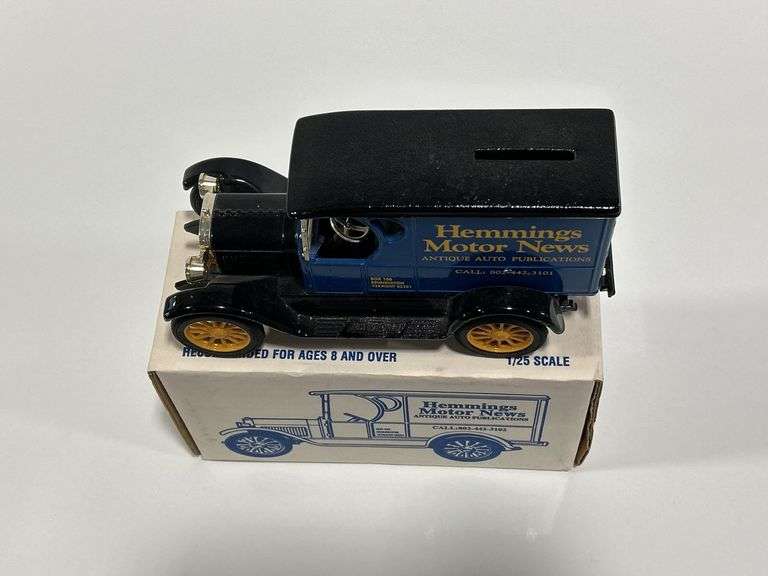 ERTL HEMMINGS MOTOR NEWS 1923 CHEVY 1/2 TON TRUCK BANK - 1/25