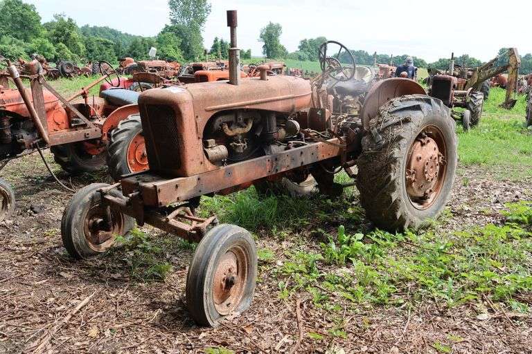 ALLIS CHALMERS WD45 TRACTOR