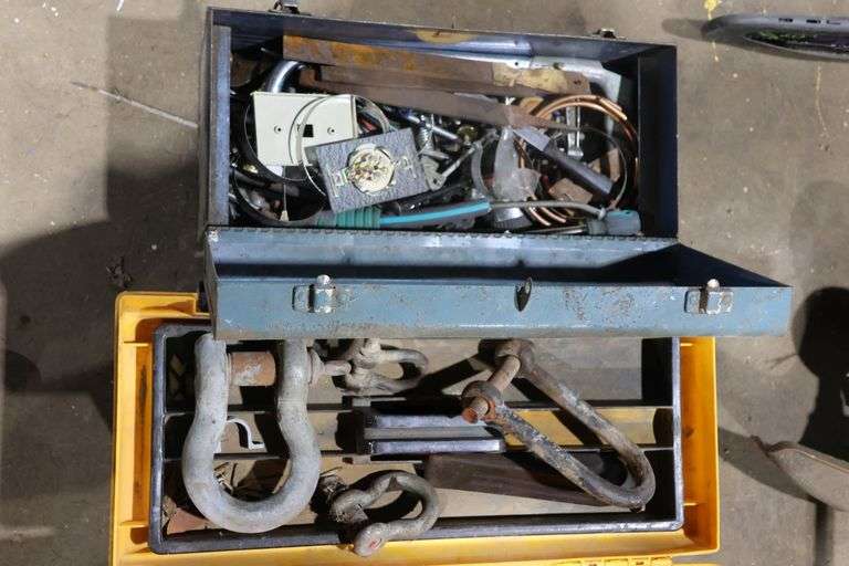 2 TOOLBOXES WITH CONTENTS