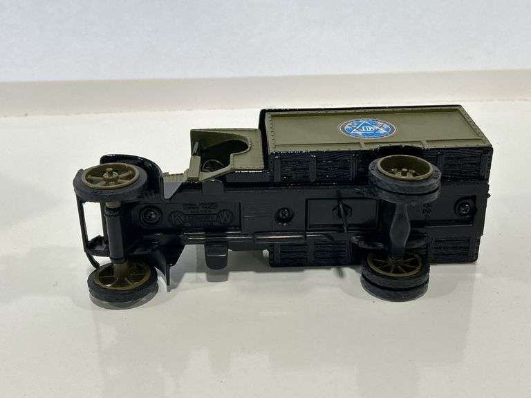ERTL DODGE BROTHERS 1925 KENWORTH TRUCK BANK - 1/30