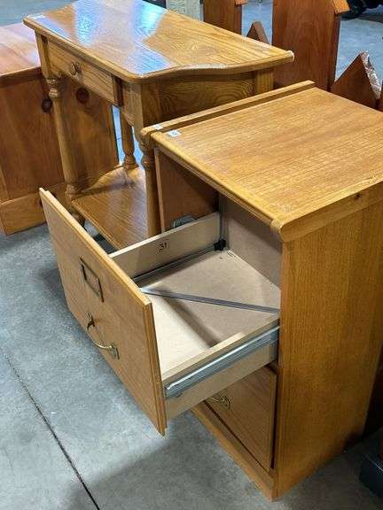 OAK FILING CABINET - 16"X17"X28"
