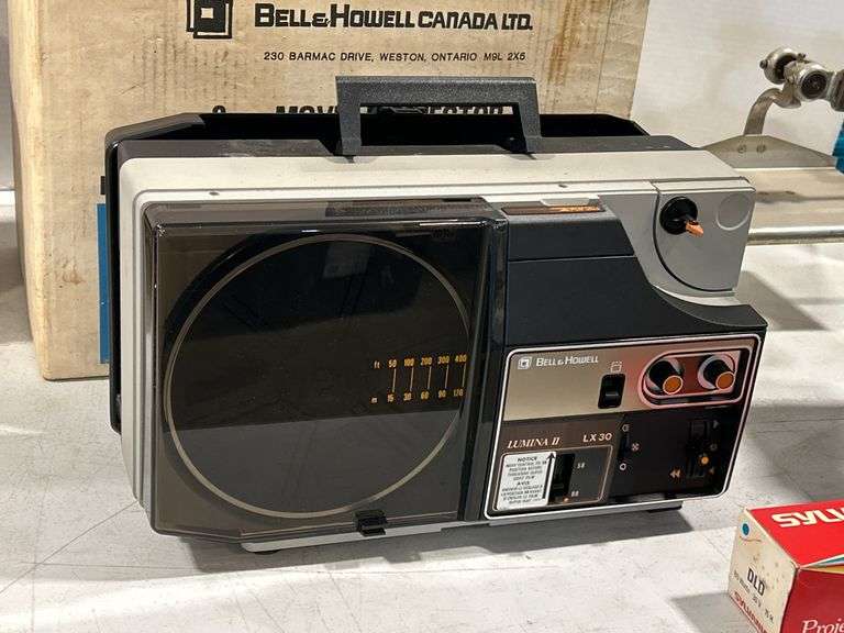 BELL & HOWELL 8MM MOVIE PROJECTOR