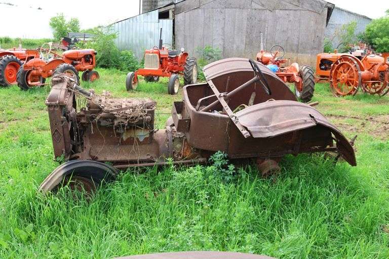 ALLIS CHALMERS 'U' TRACTOR