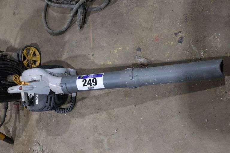 RYOBI GAS BLOWER