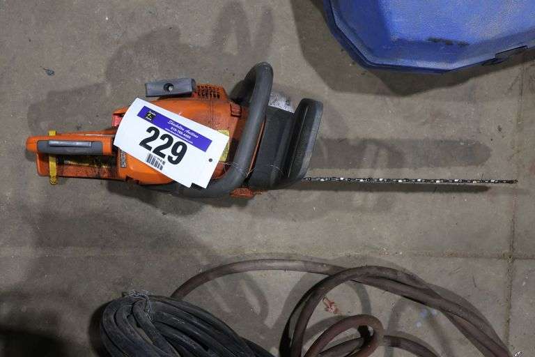 HUSQVARNA 440 CHAINSAW