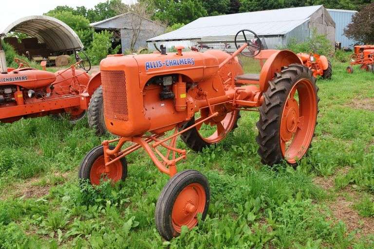 ALLIS CHALMERS 'B' ASPARAGUS TRACTOR