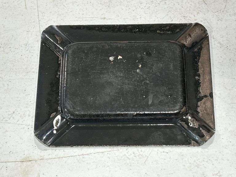 O'KEEFE'S PORCELAIN ASHTRAY