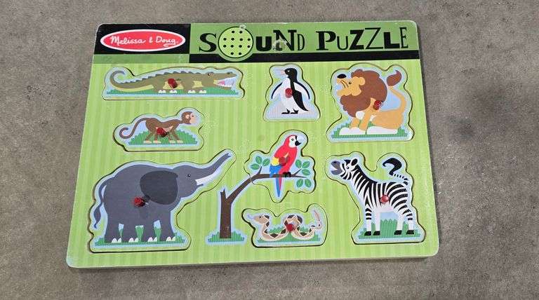 2 WIRE PUZZLE HOLDERS & 9 PUZZLES - ALL COMPLETE