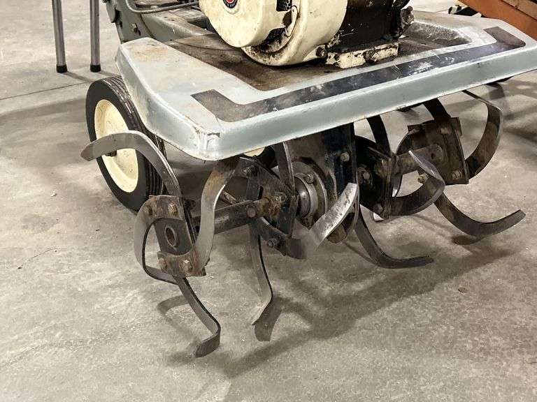 UNIVAL 5 H.P. GAS ROTOTILLER