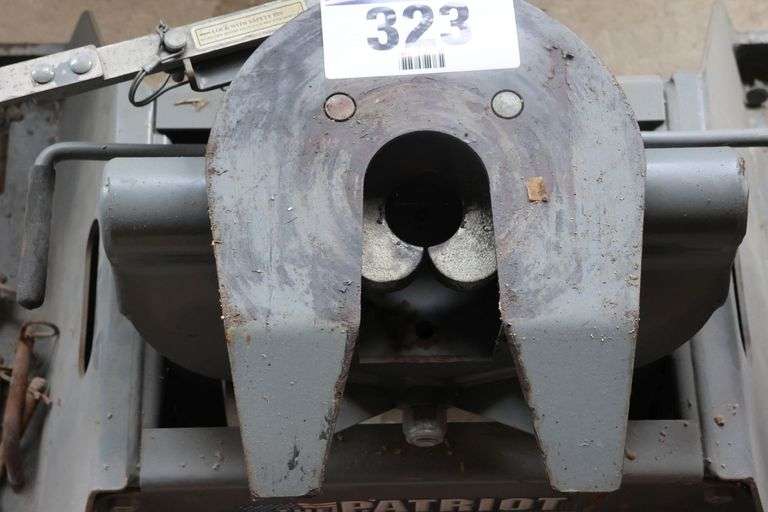 5TH WHEEL TRAILER HITCH