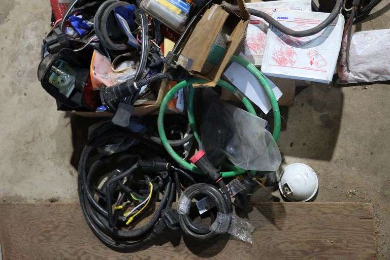 GROUP OF ASSORTED PLUGS, LIGHTS, WIRING, SPLICE CLOSURES ETC.