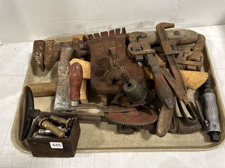 GROUP OF ANTIQUE HAND TOOLS, AIR RATCHET ETC