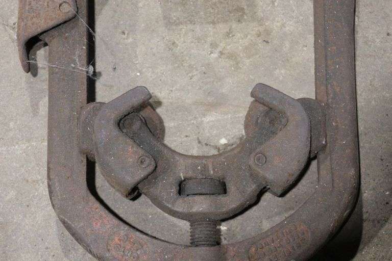 LARGE PIPE CUTTER