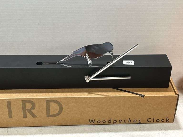 ALU BIRD WOODPECKER CLOCK - 25"