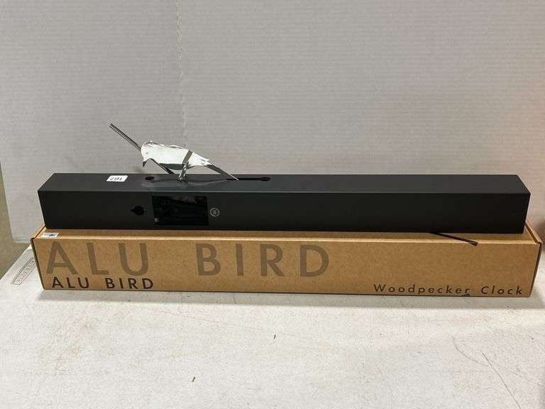 ALU BIRD WOODPECKER CLOCK - 25"