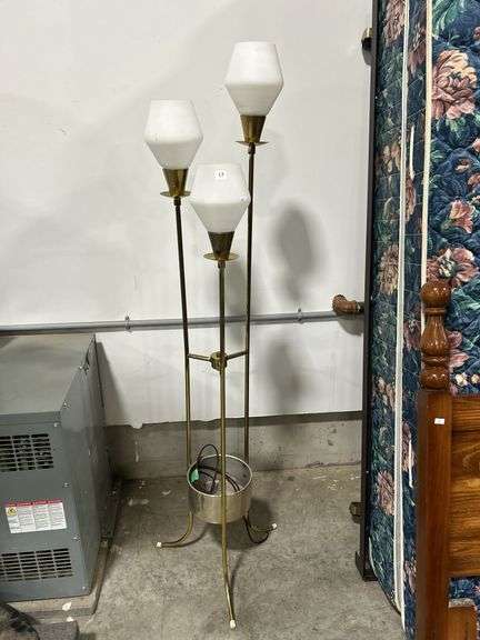 RETRO FLOOR LAMP WITH THREE SHADES - 61"