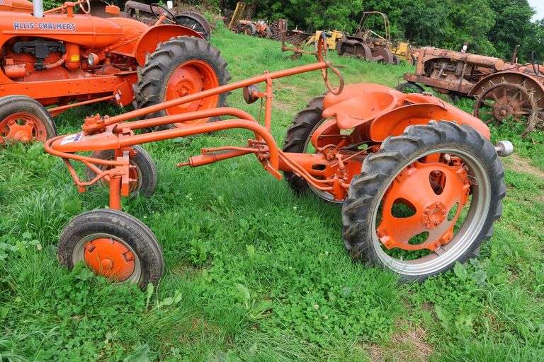 ALLIS CHALMERS 'G' TRACTOR