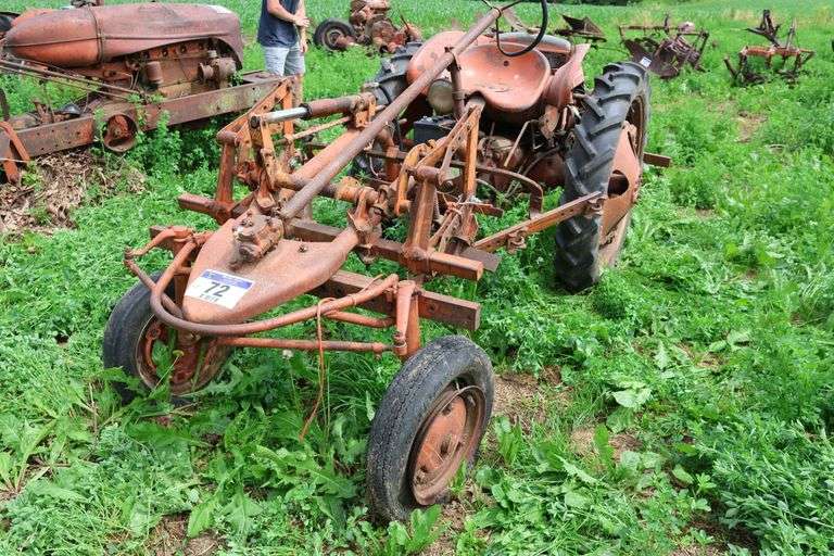 ALLIS CHALMERS 'G' TRACTOR