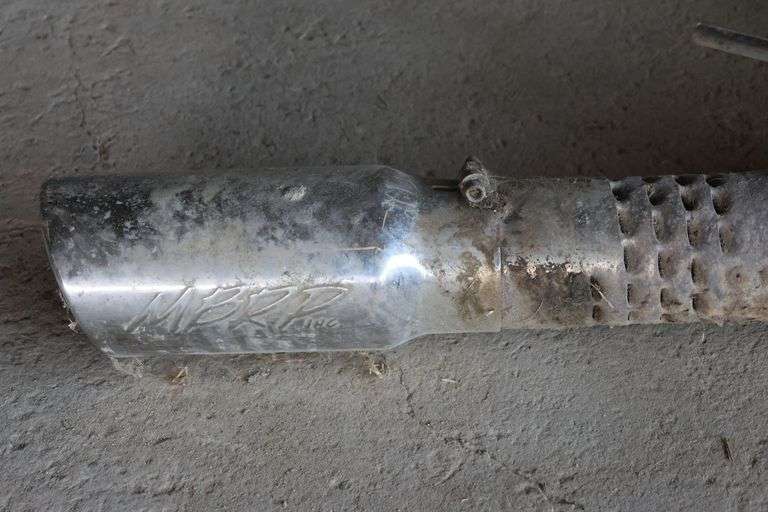 TRUCK MUFFLER & EXHAUST PIPES